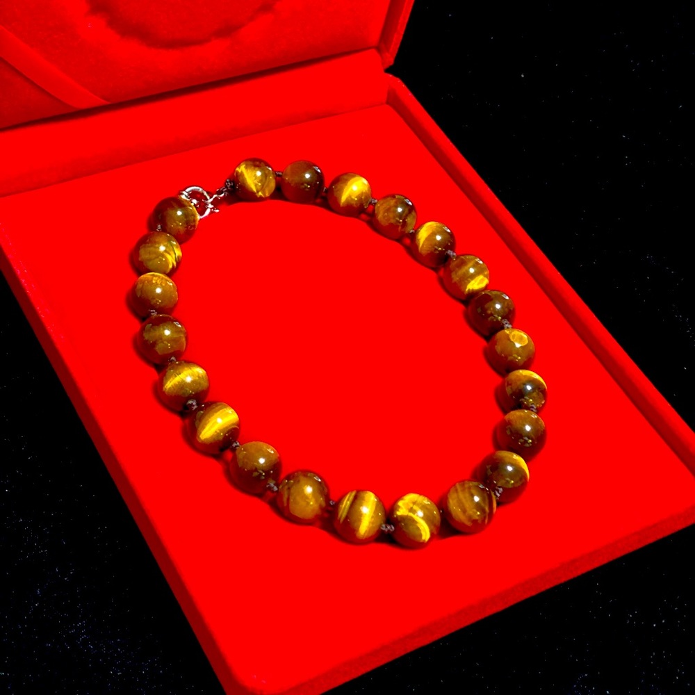Men’s Tiger Eye Necklace
